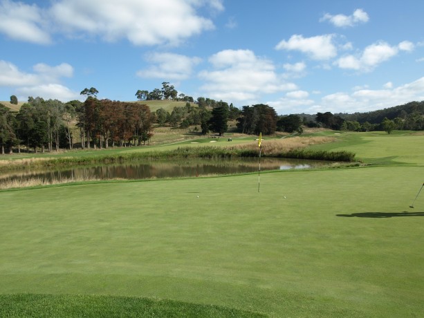 The 6th green at Heritage Golf & Country Club St Johns Course